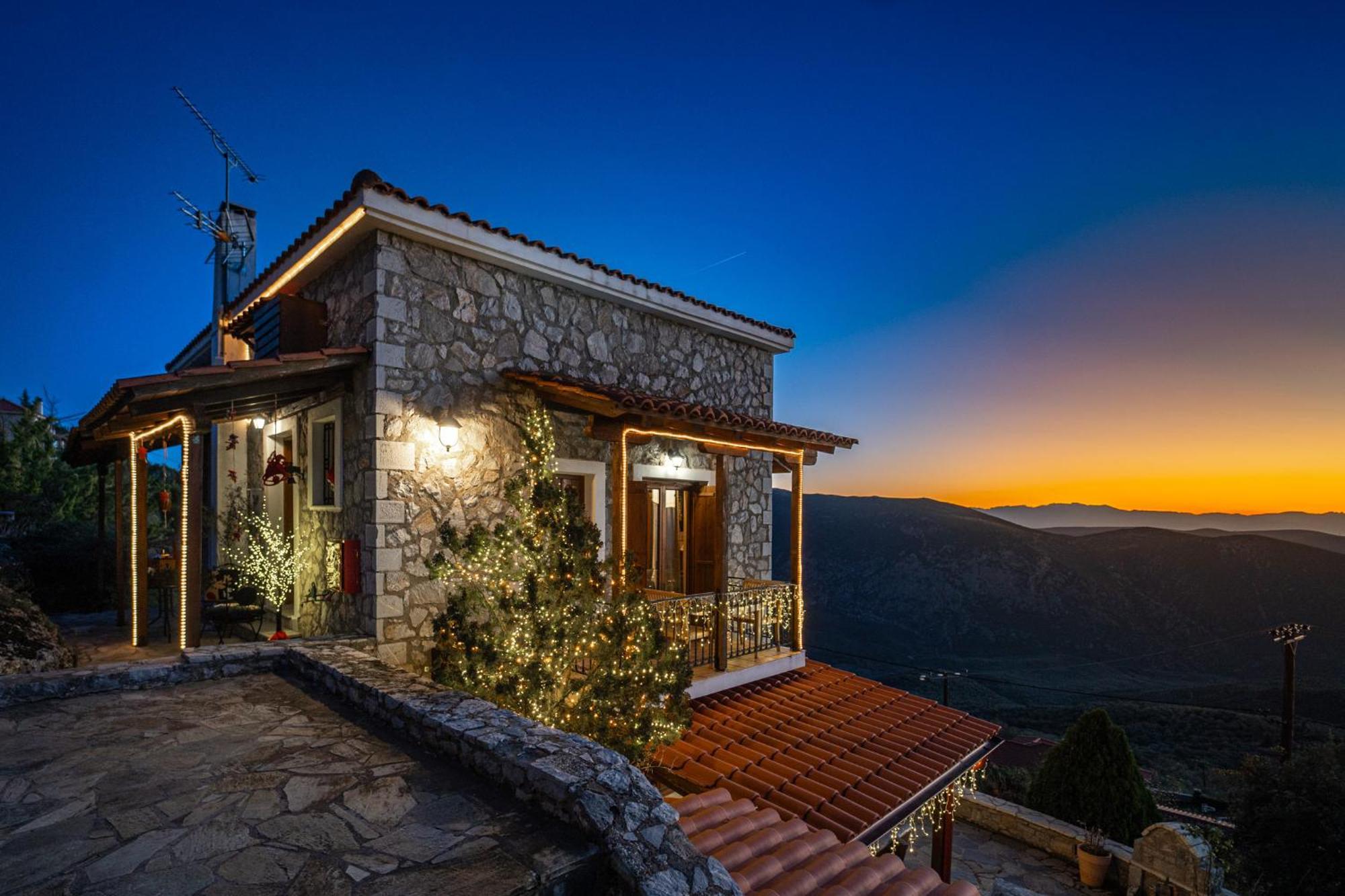 Rock Dandy Deluxe Chalet In Arachova - Delphi, Sauna, Prv Parking, Amazing View Exteriör bild