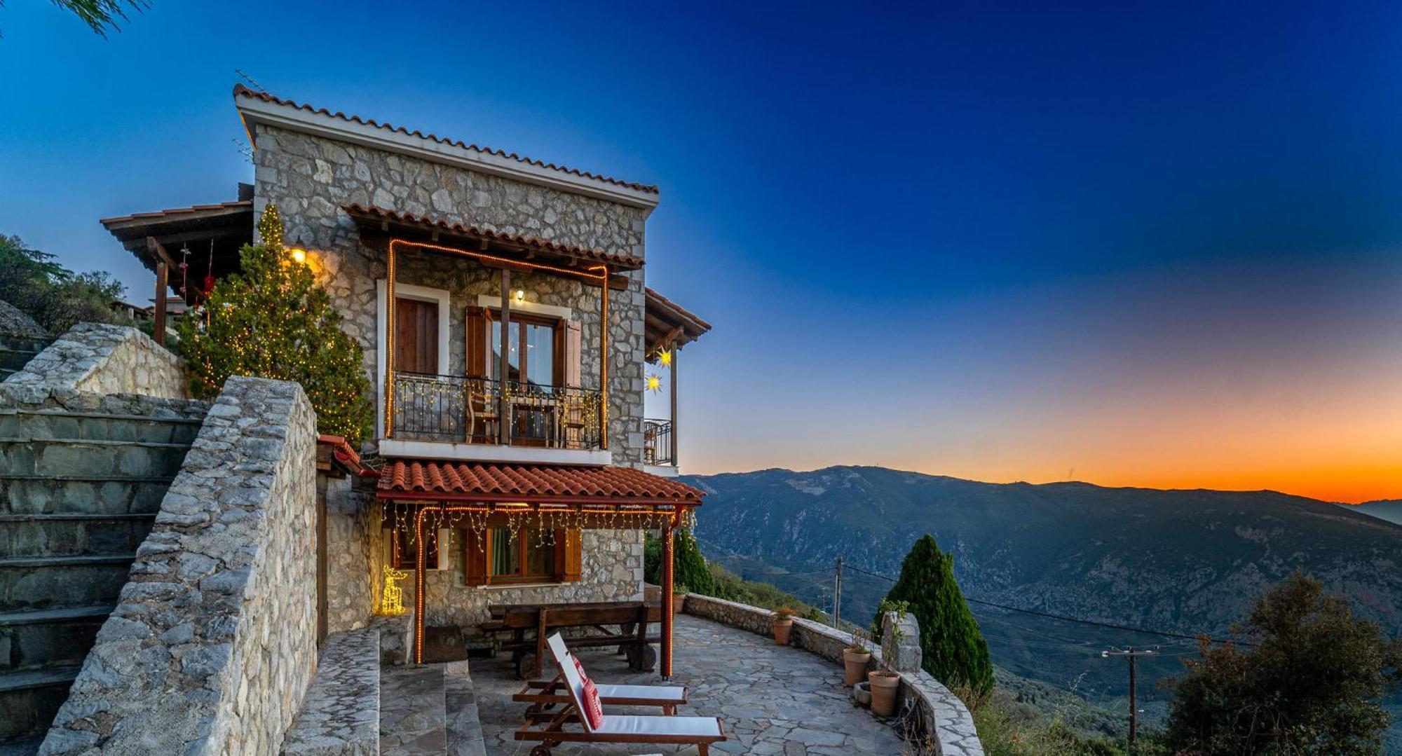 Rock Dandy Deluxe Chalet In Arachova - Delphi, Sauna, Prv Parking, Amazing View Exteriör bild