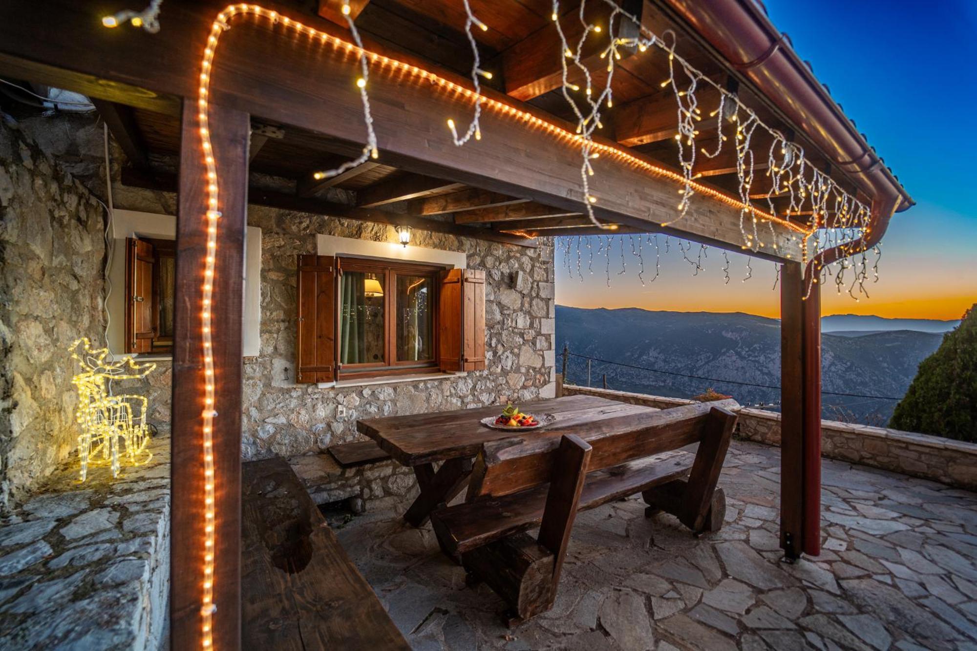 Rock Dandy Deluxe Chalet In Arachova - Delphi, Sauna, Prv Parking, Amazing View Exteriör bild