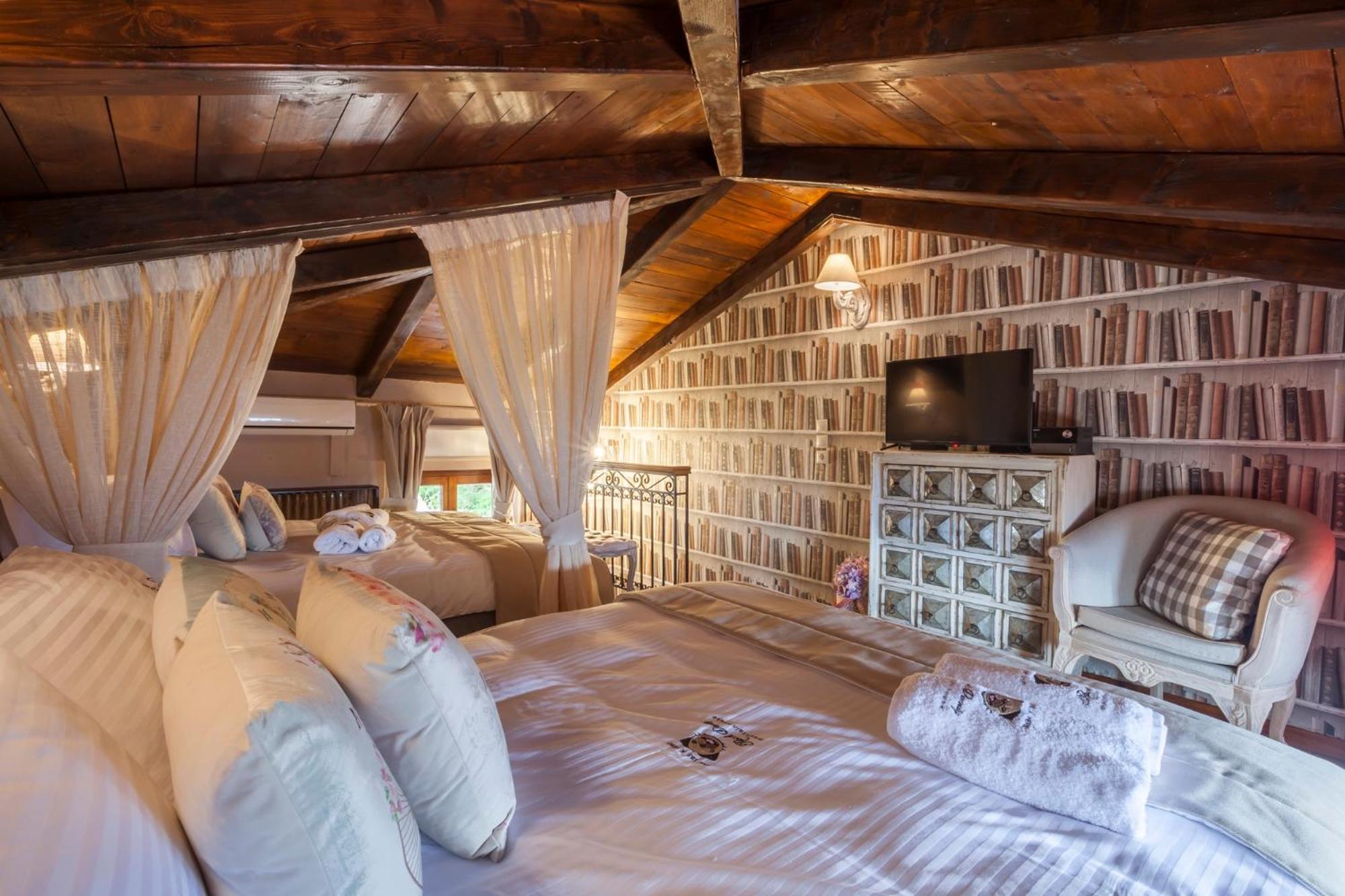 Rock Dandy Deluxe Chalet In Arachova - Delphi, Sauna, Prv Parking, Amazing View Exteriör bild