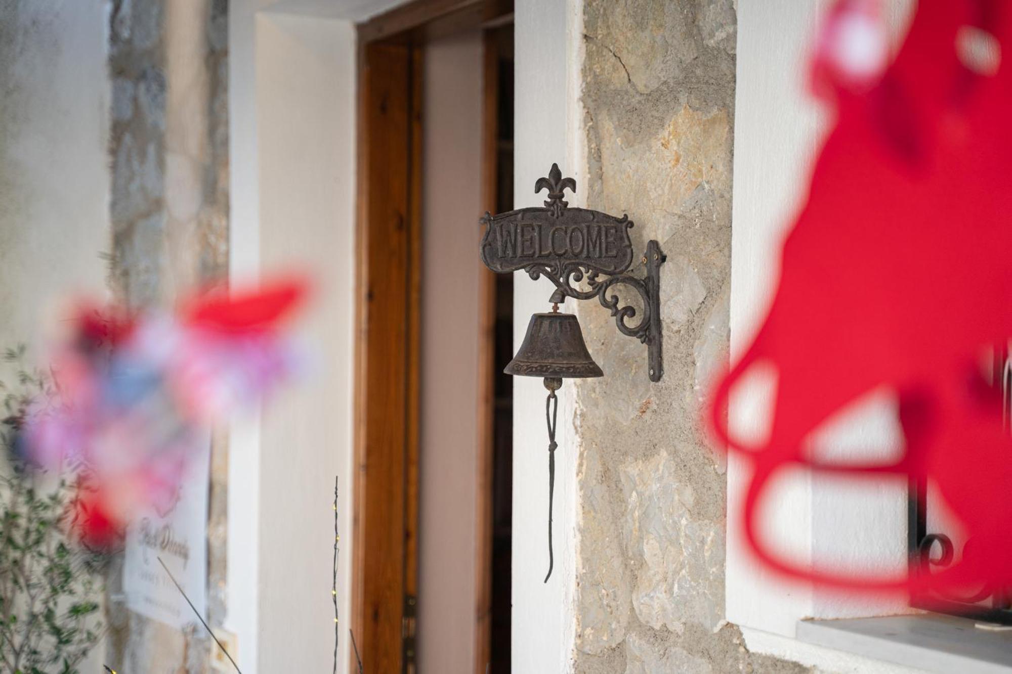 Rock Dandy Deluxe Chalet In Arachova - Delphi, Sauna, Prv Parking, Amazing View Exteriör bild